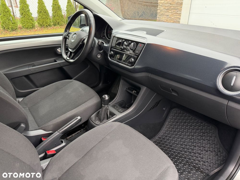 Volkswagen up! 1.0 move - 12