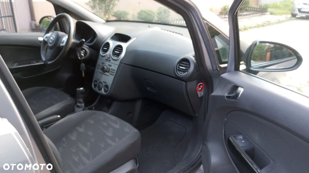 Opel Corsa 1.2 16V Enjoy - 1