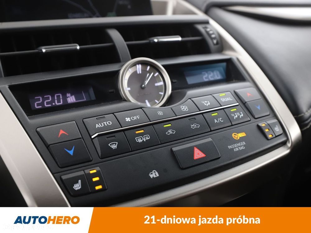 Lexus NX 300h Comfort AWD - 25