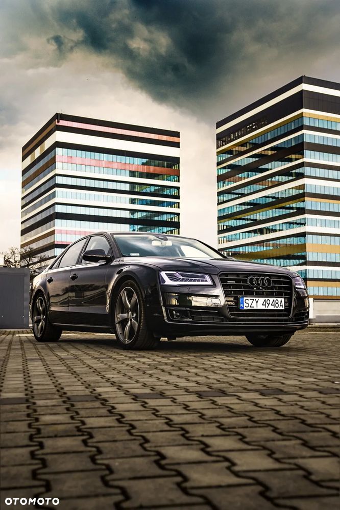 Audi A8 4.2 TDI DPF (clean diesel) quattro tiptronic