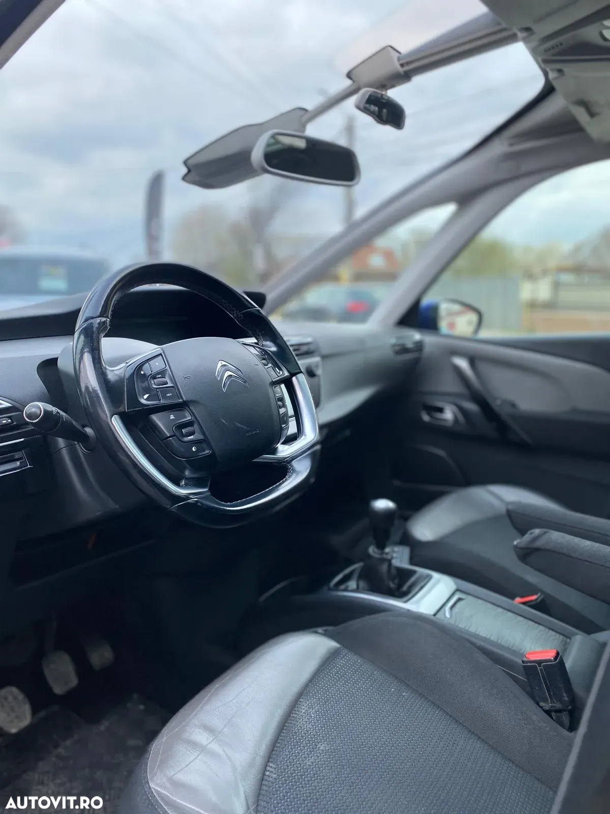 Citroën C4 Grand Picasso PureTech 130 Stop&Start SHINE - 6