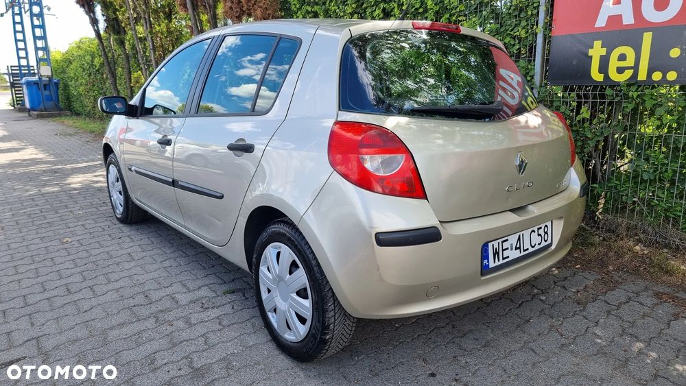 Renault Clio 1.5 dCi Extreme - 23
