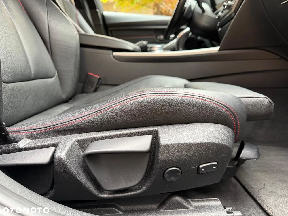 BMW Seria 3 - 30
