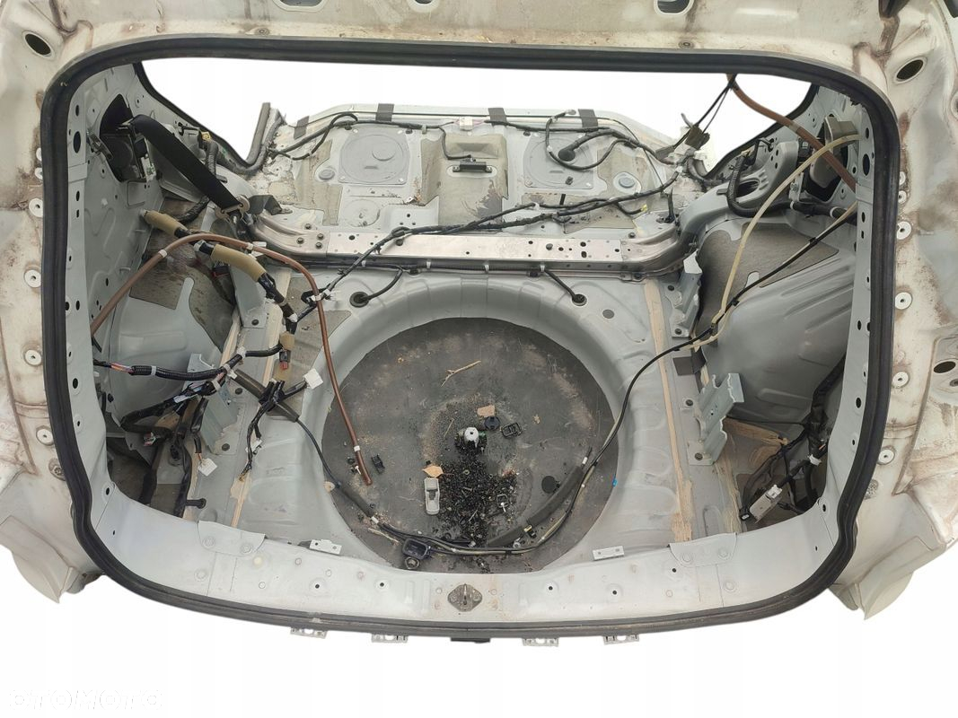 PAS TYŁ TYLNY WANNA NISSAN X-TRAIL T32 KOD LAKIERU QAB G - 2