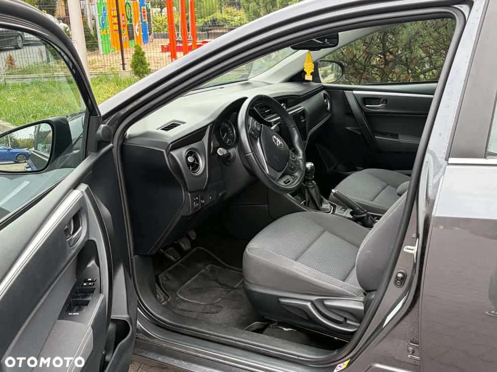 Toyota Corolla 1.6 Comfort - 8