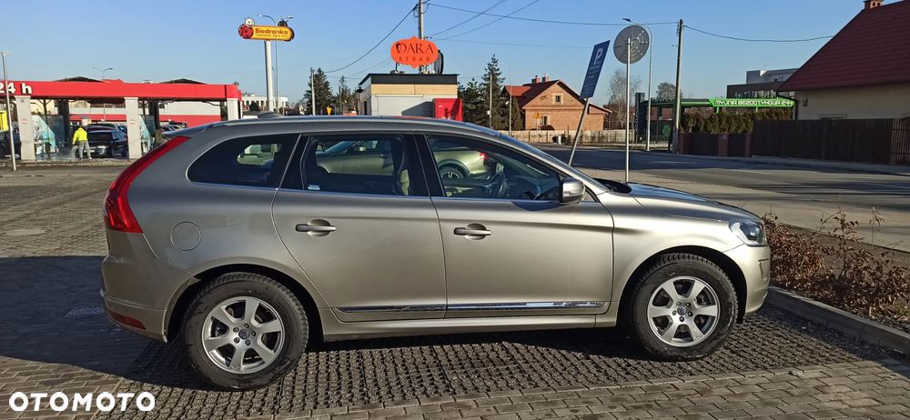 Volvo XC 60 D4 AWD Summum - 6