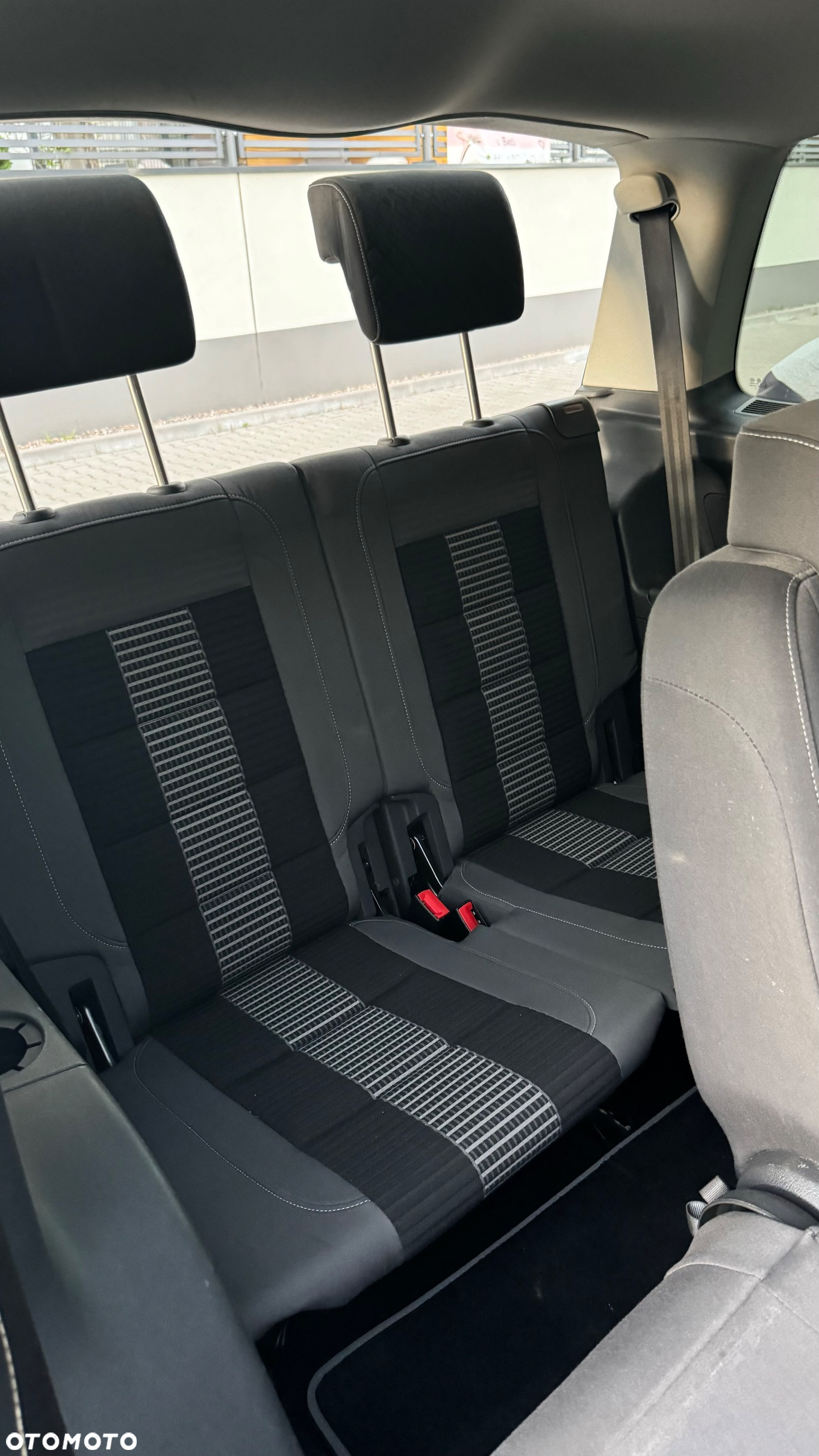 Volkswagen Touran 1.6 - 11