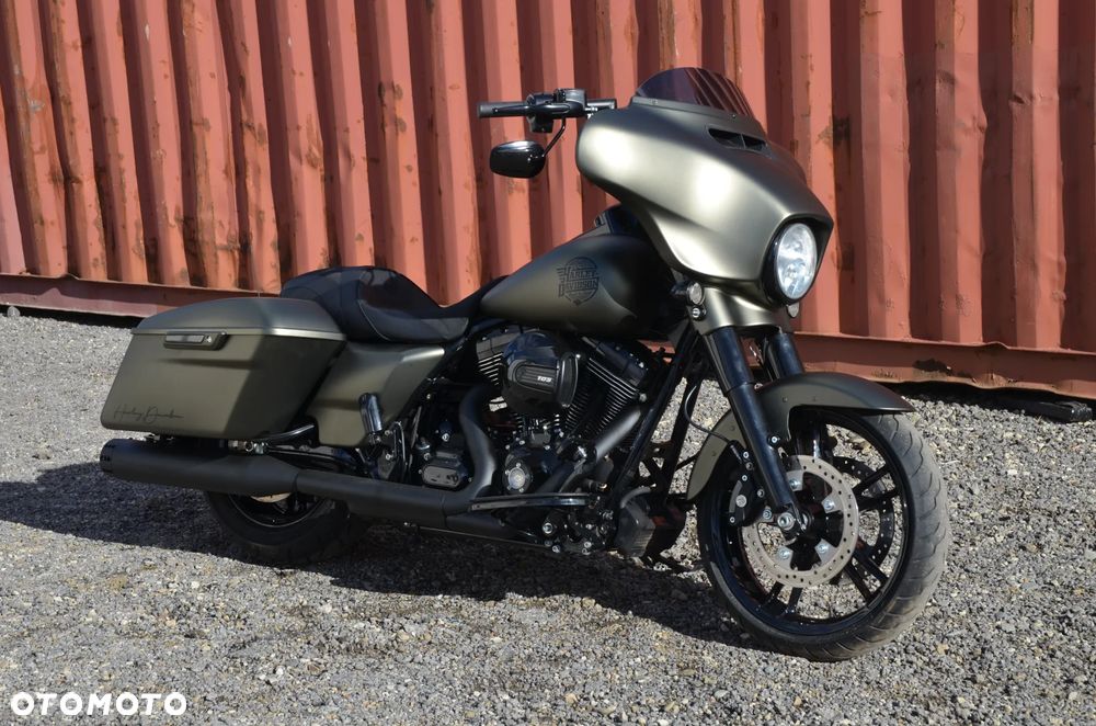 Harley-Davidson FLHXS Special - 34