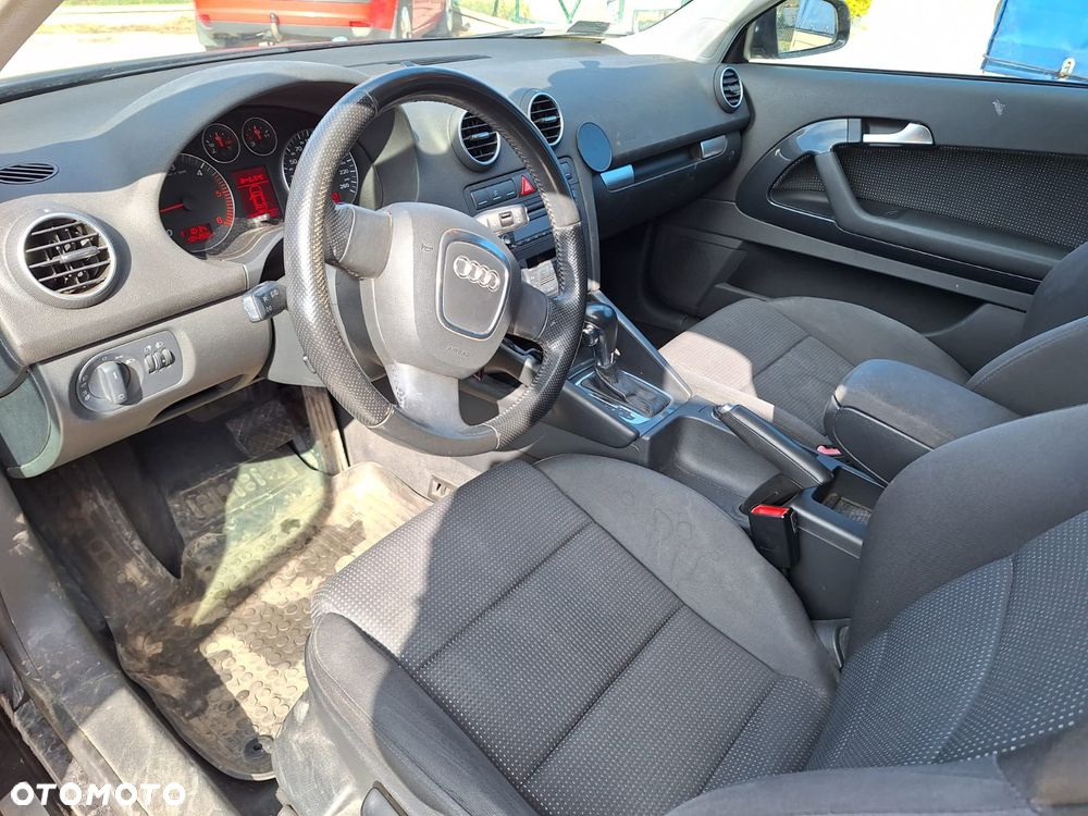 Audi A3 3-drzwiowe 2.0 TDI DSG Attraction - 8