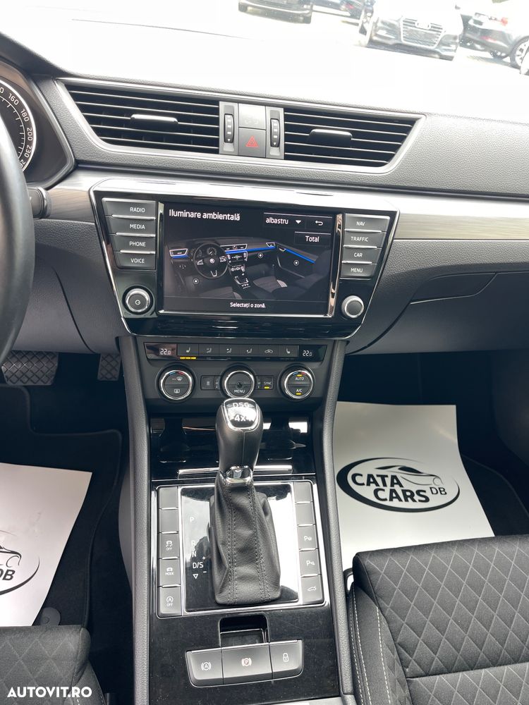 Skoda Superb 2.0 TDI 4X4 DSG Style - 35