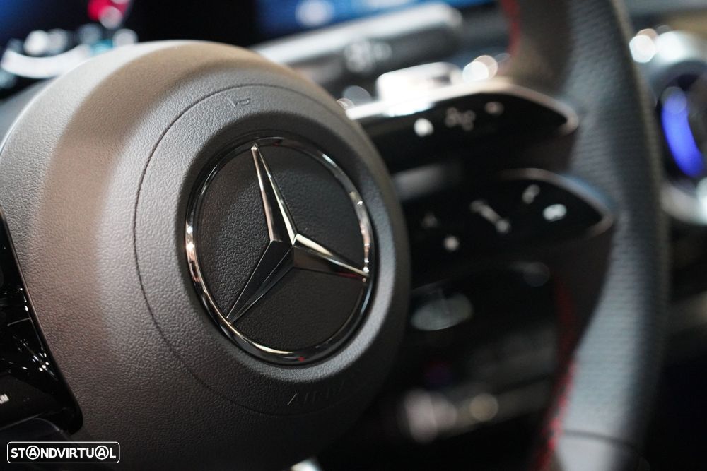 Mercedes-Benz A 250 ver-e-8g--dct-edition-amg-line - 10
