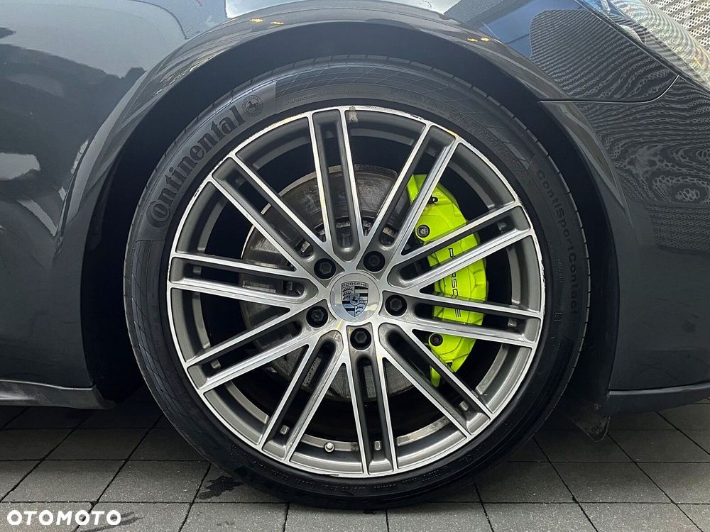 Porsche Panamera 4 E-Hybrid - 14
