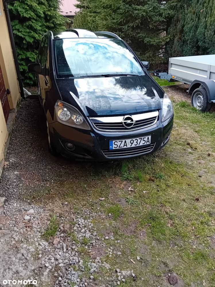 Opel Zafira - 1