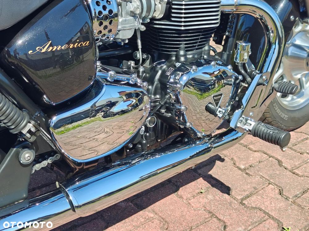 Triumph America - 15
