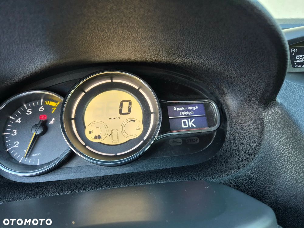Renault Megane 1.6 16V 110 LIMITED - 28