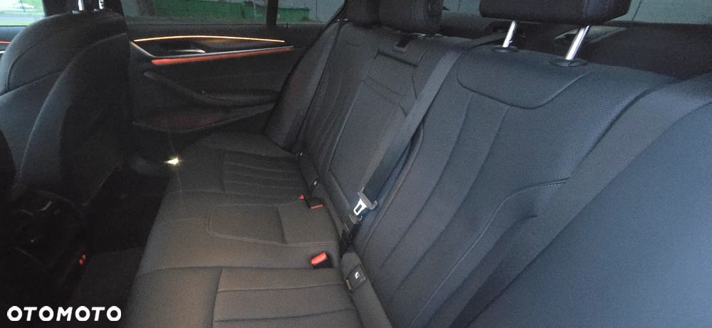 BMW Seria 5 518d mHEV M Sport sport - 11