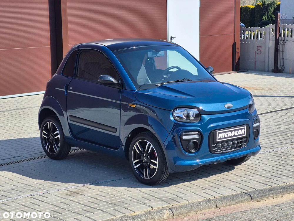 Microcar DUE - 10