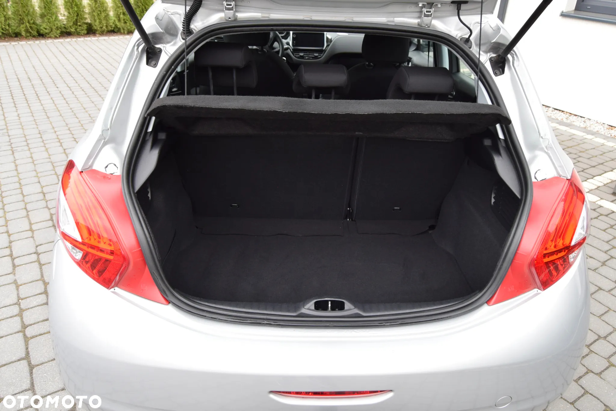Peugeot 208 1.2 PureTech Active - 13