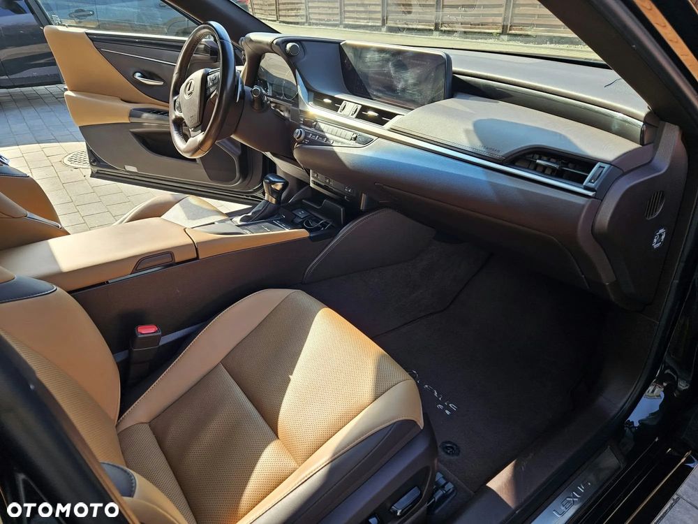 Lexus ES - 28
