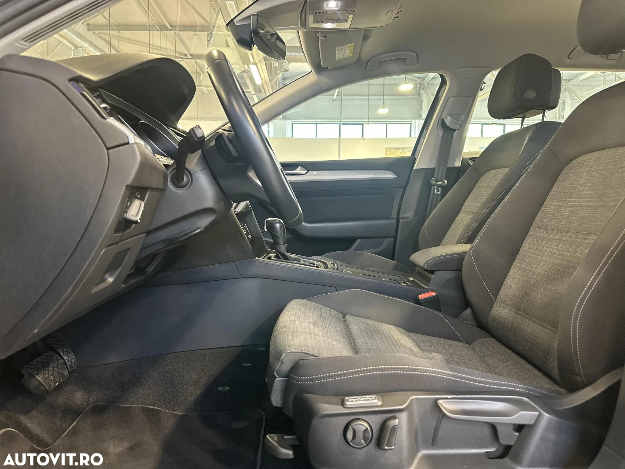 Volkswagen Passat - 23