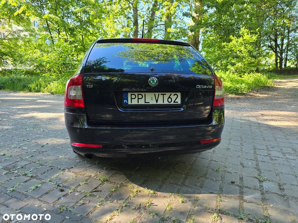Skoda Octavia 2.0 TDI Elegance - 4