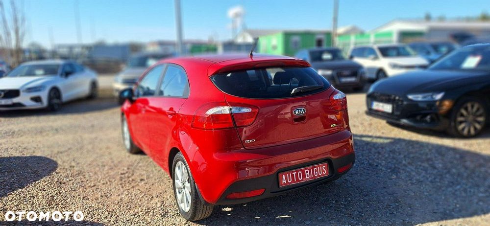 Kia Rio - 5