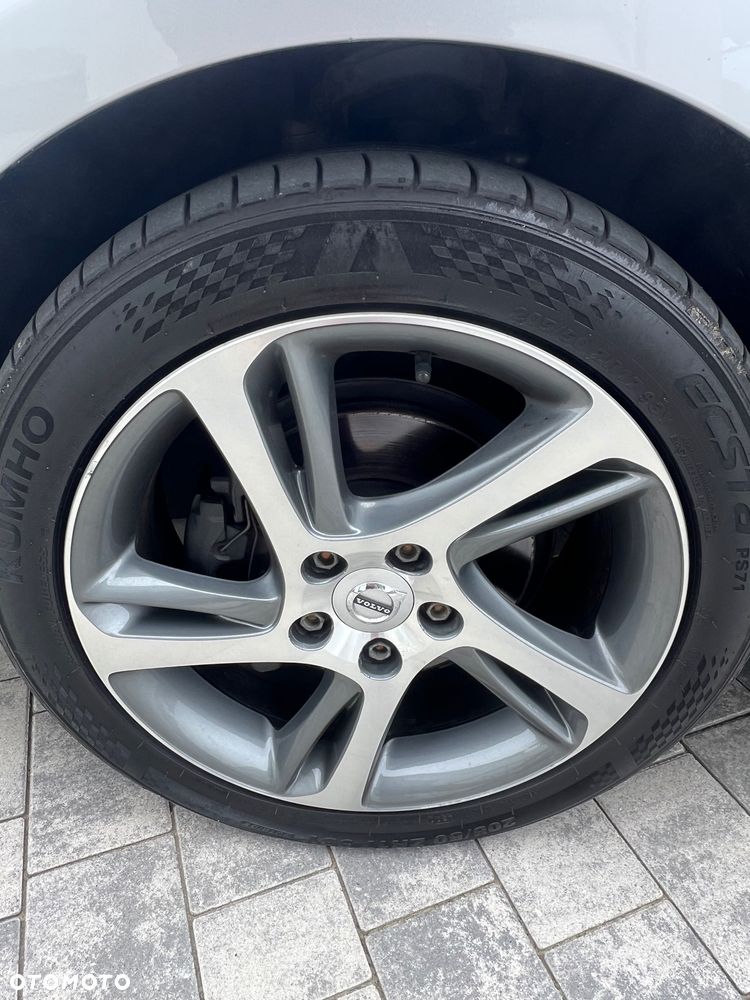 Volvo V40 D2 Drive-E Momentum - 6