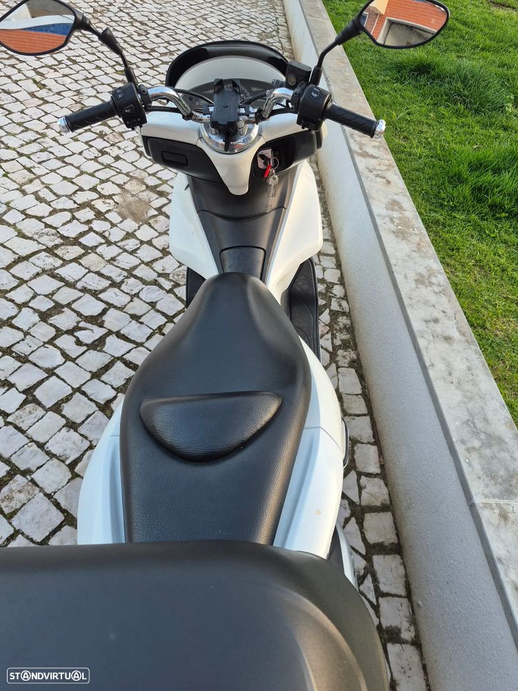 Honda PCX125 - 6