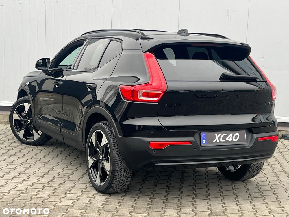 Volvo XC 40 B4 AWD Ultimate Dark - 4