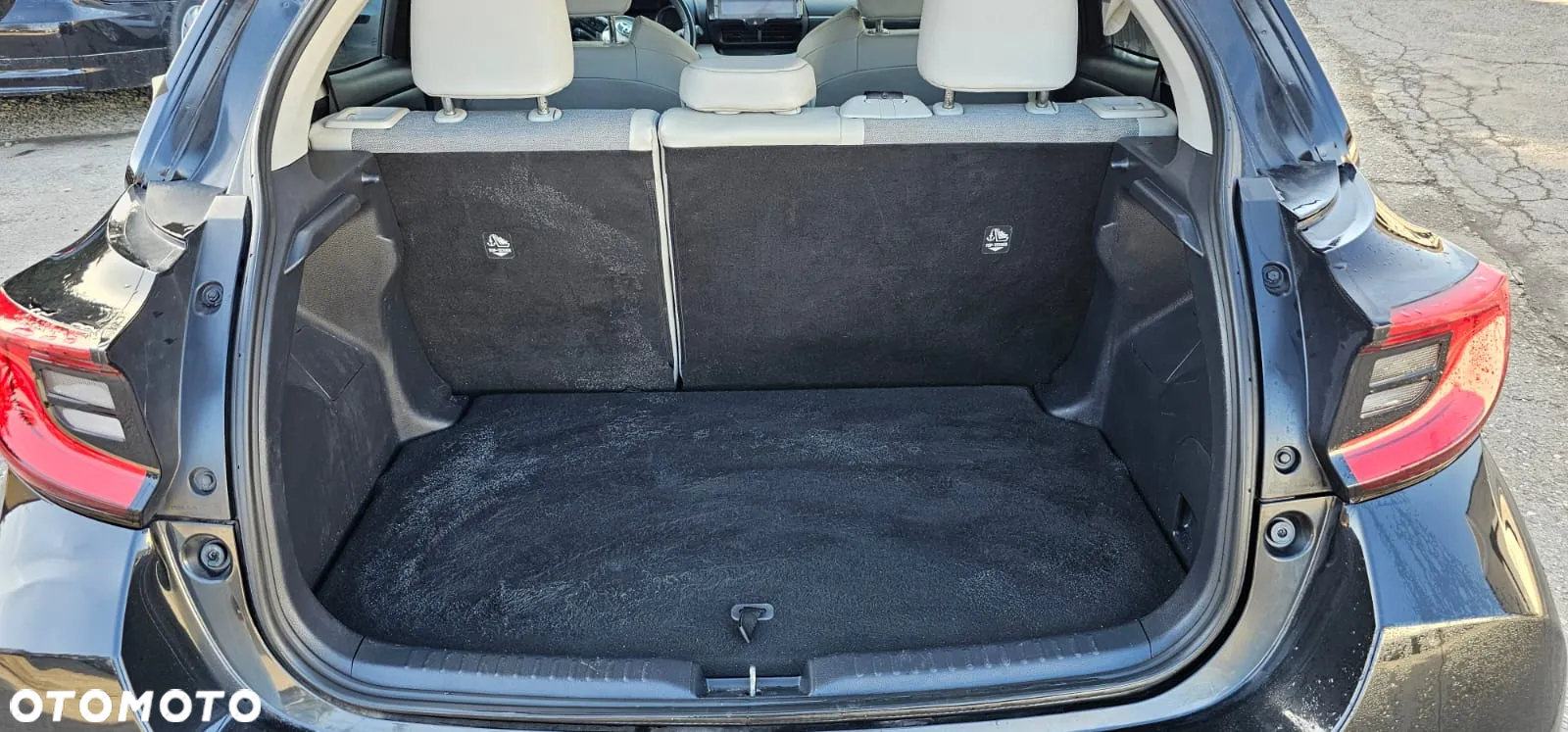Toyota Yaris Hybrid 1.5 VVT-i Club - 15