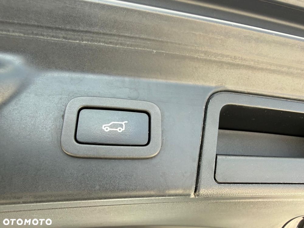 Land Rover Range Rover Velar 2.0 Si4 GPF R-Dynamic - 31