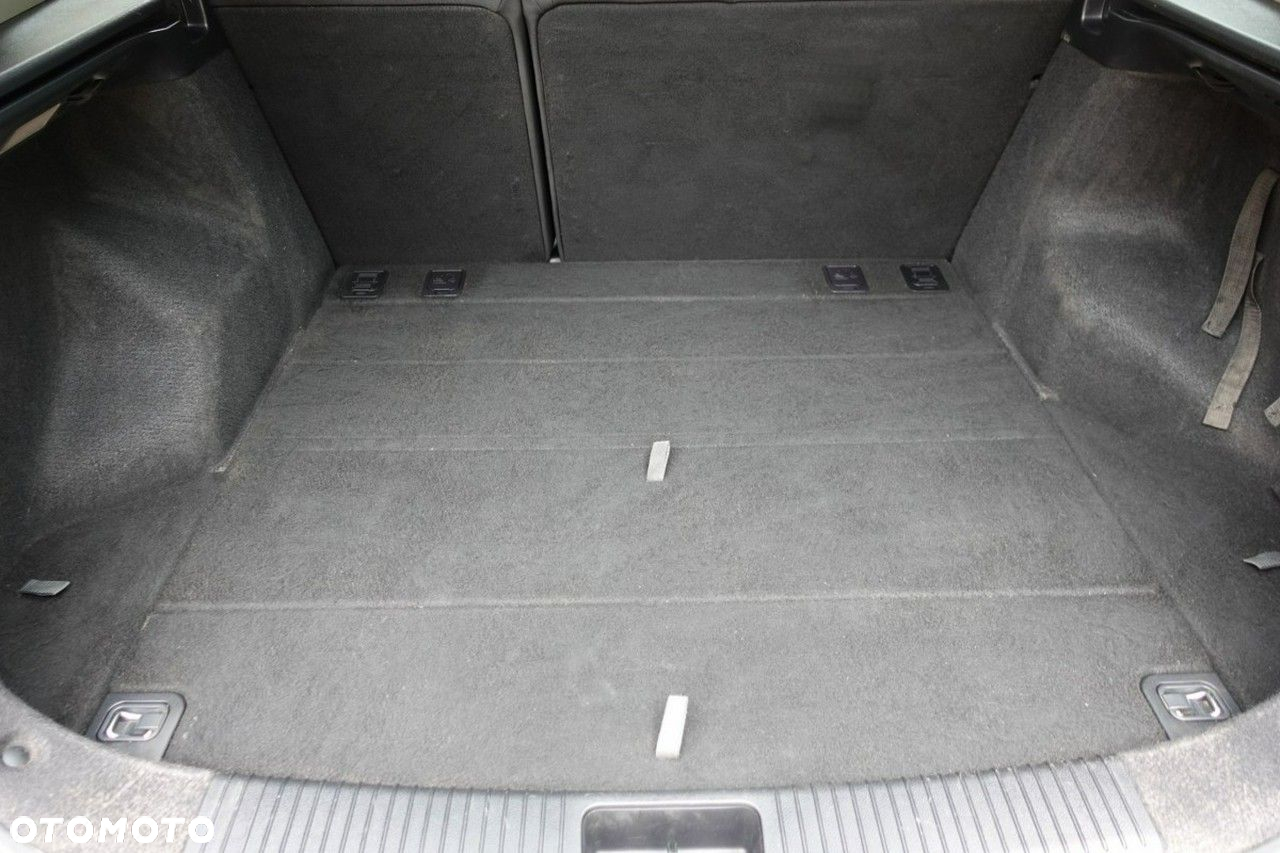 Kia Ceed - 23