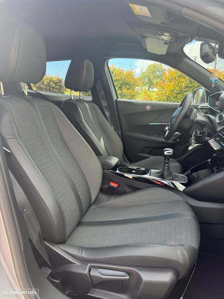 Peugeot 2008 1.2 PureTech Allure Pack - 11