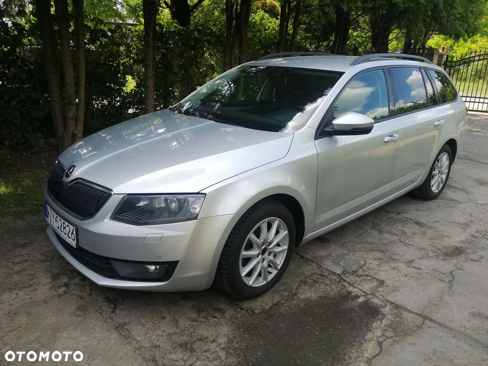 Skoda Octavia 1.6 TDI Style DSG - 4
