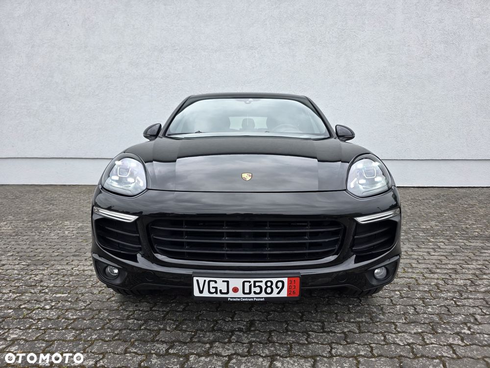 Porsche Cayenne Standard - 28