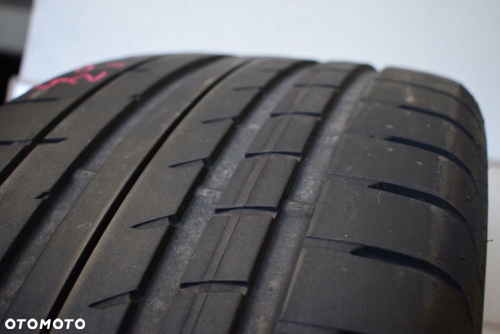 R21 285/40 Goodyear Eagle F1 Asymmetric 2 SUV 4x4 - 3