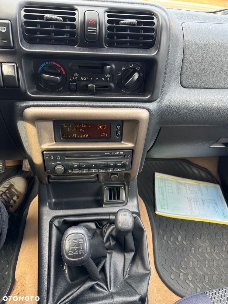 Opel Frontera 2.2 SE LTD - 26