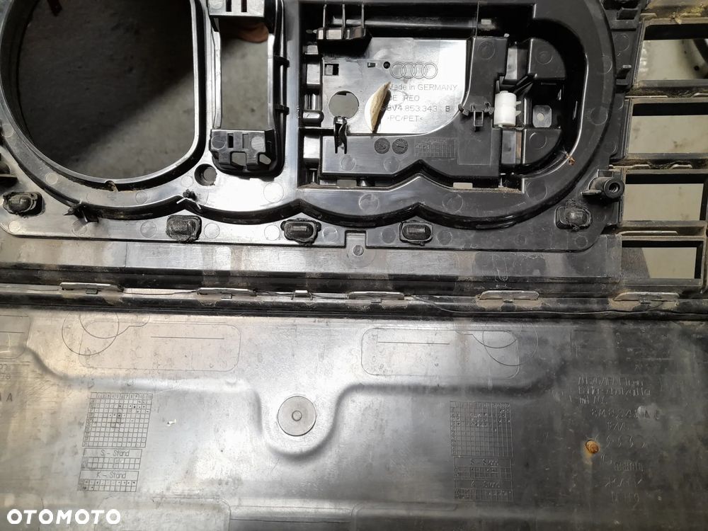 AUDI A3 E-TRON LIFT GRILL ATRAPA  RADAR 8V4853651AA - 10