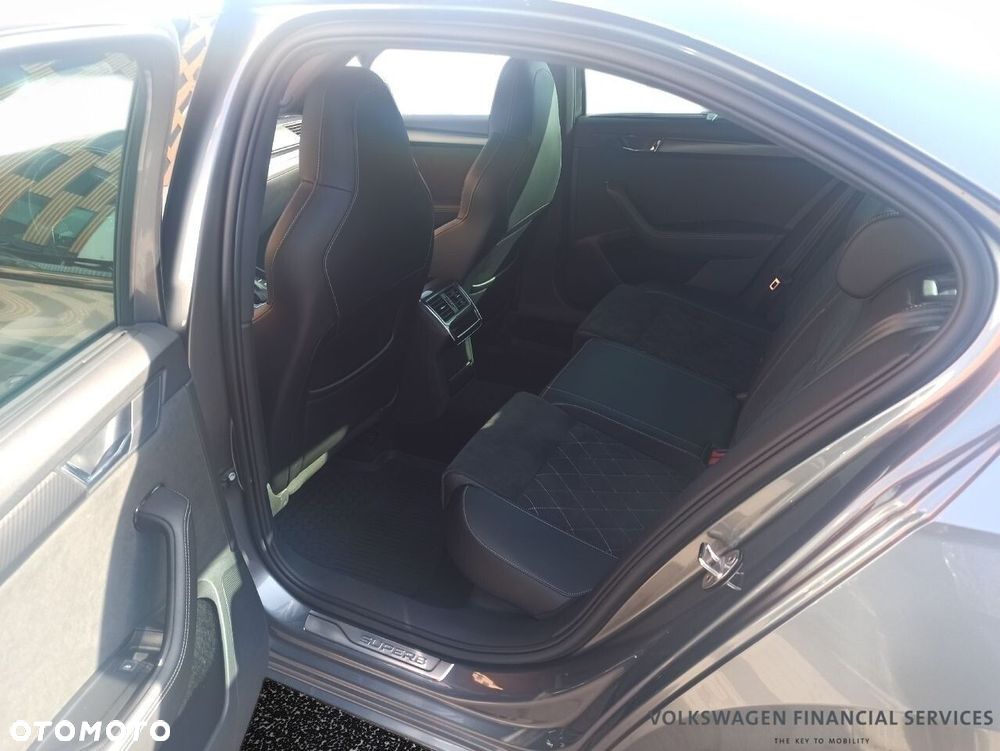 Skoda Superb 2.0 TDI SCR 4x4 Sportline DSG - 7