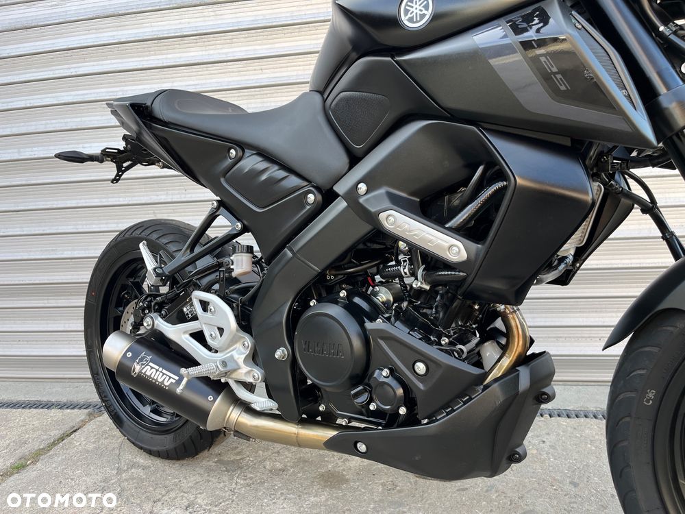 Yamaha MT - 22