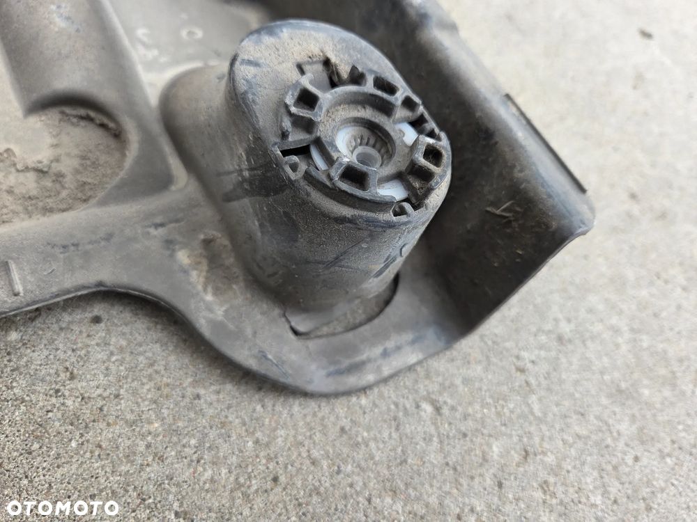 Osłona podwozia lewa tylna Peugeot 208 II  9823573680 - 12
