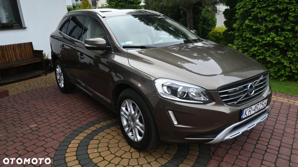 Volvo XC 60 D5 AWD Summum - 2