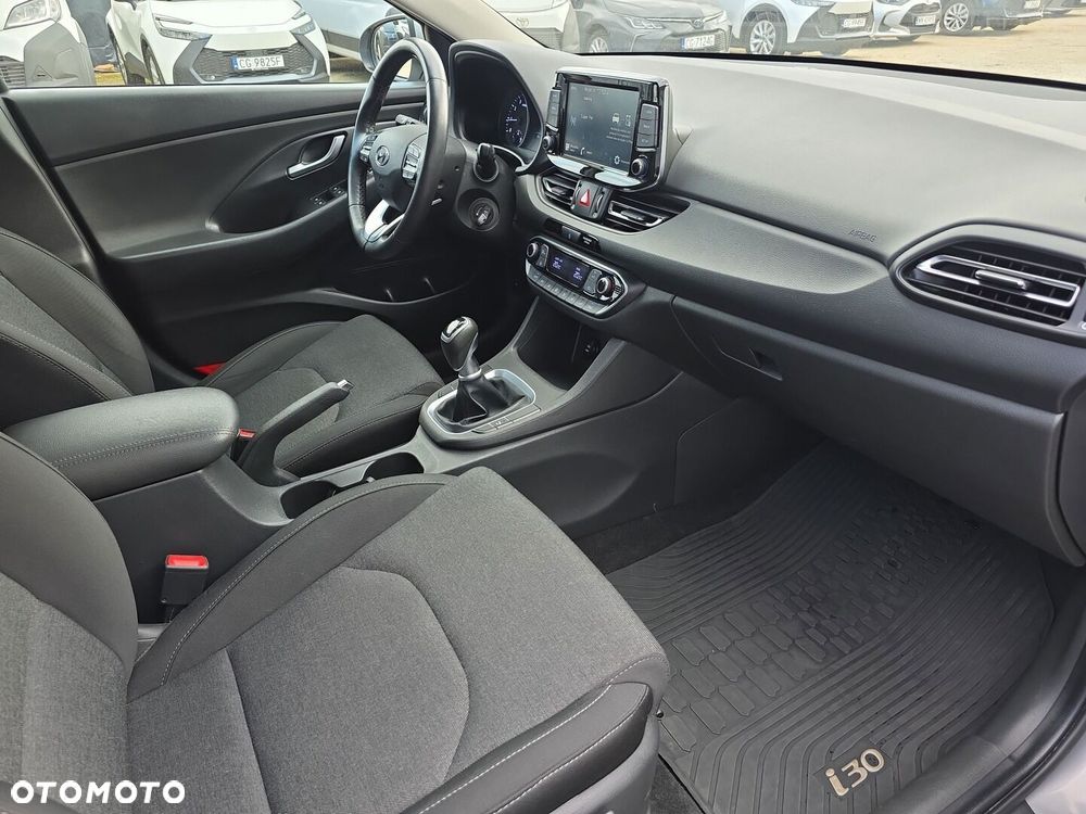Hyundai i30 1.5 DPI Smart - 16