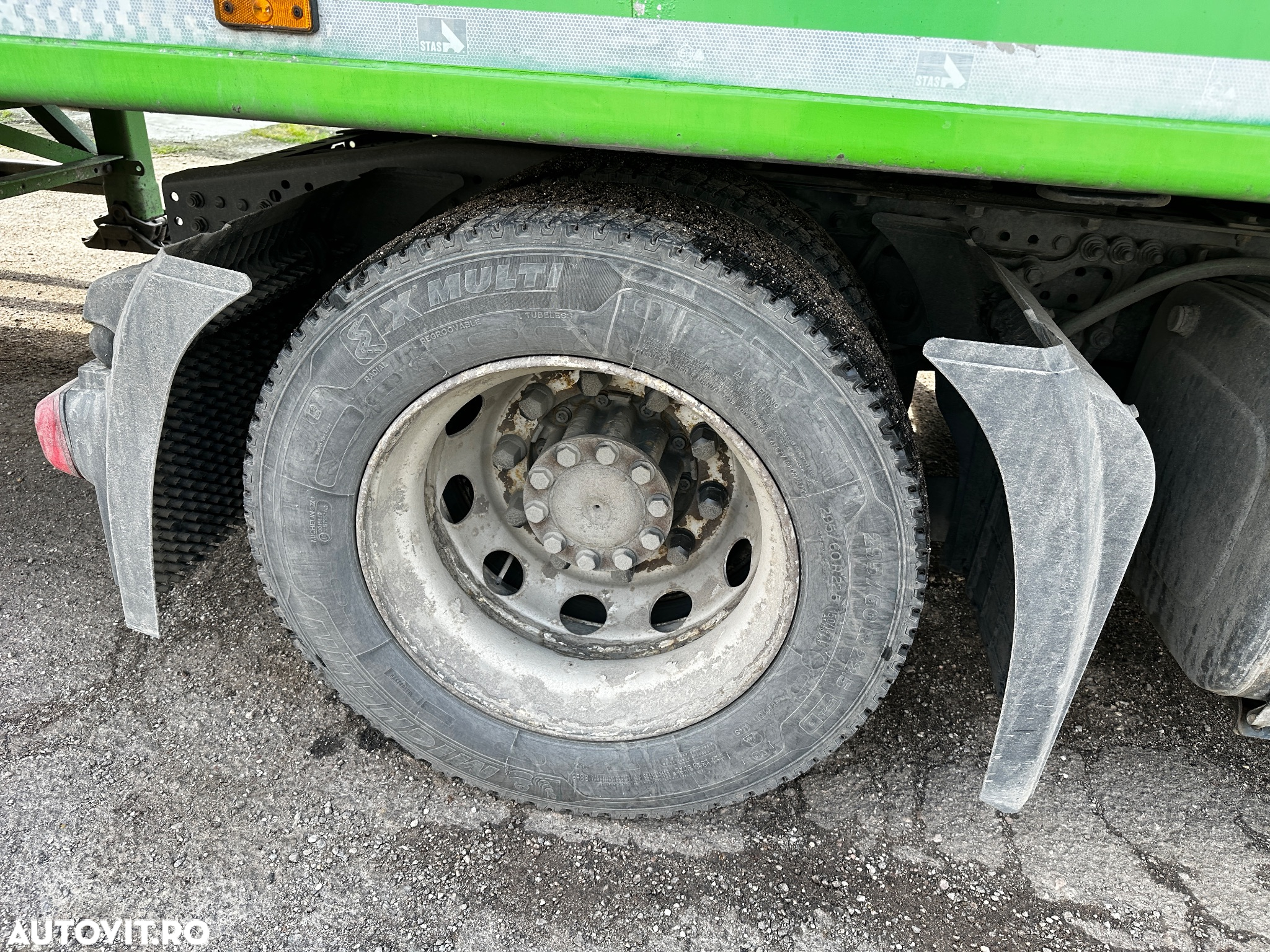 Mercedes-Benz Actros - 7