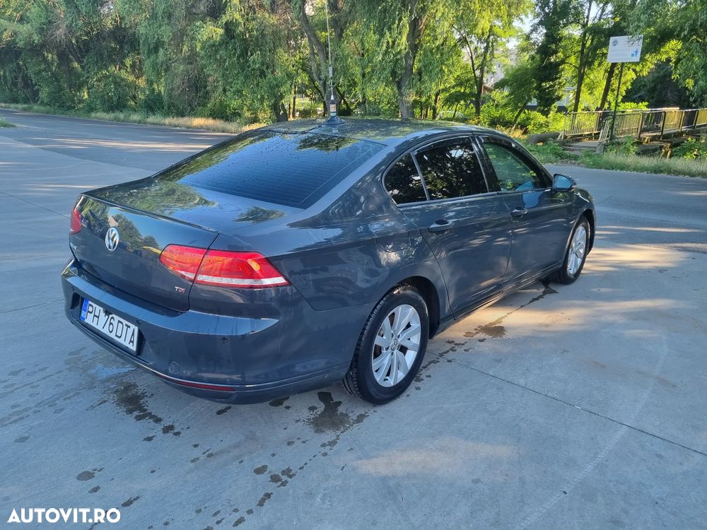 Volkswagen Passat 1.6 TDI Comfortline - 5