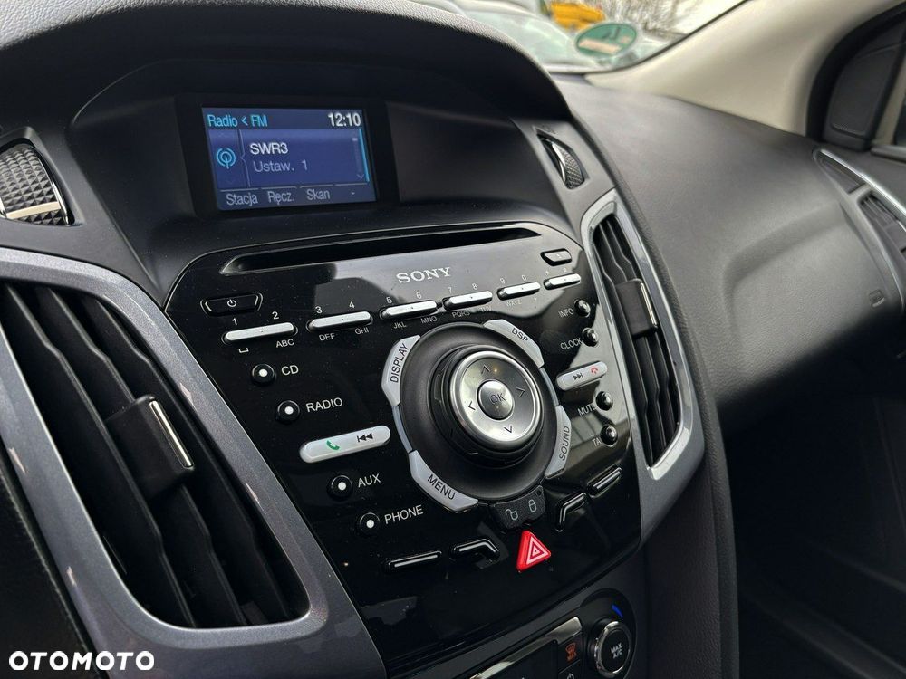 Ford Focus 1.6 EcoBoost Titanium - 19