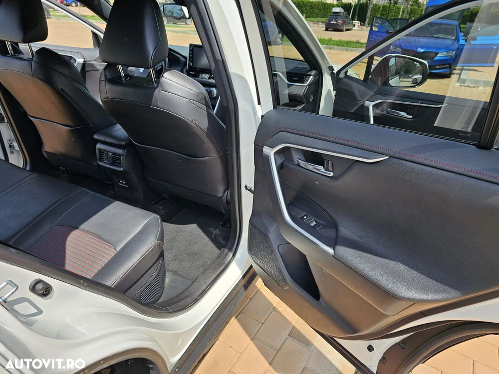 Suzuki Across 2.5 PHEV Luxus - 23