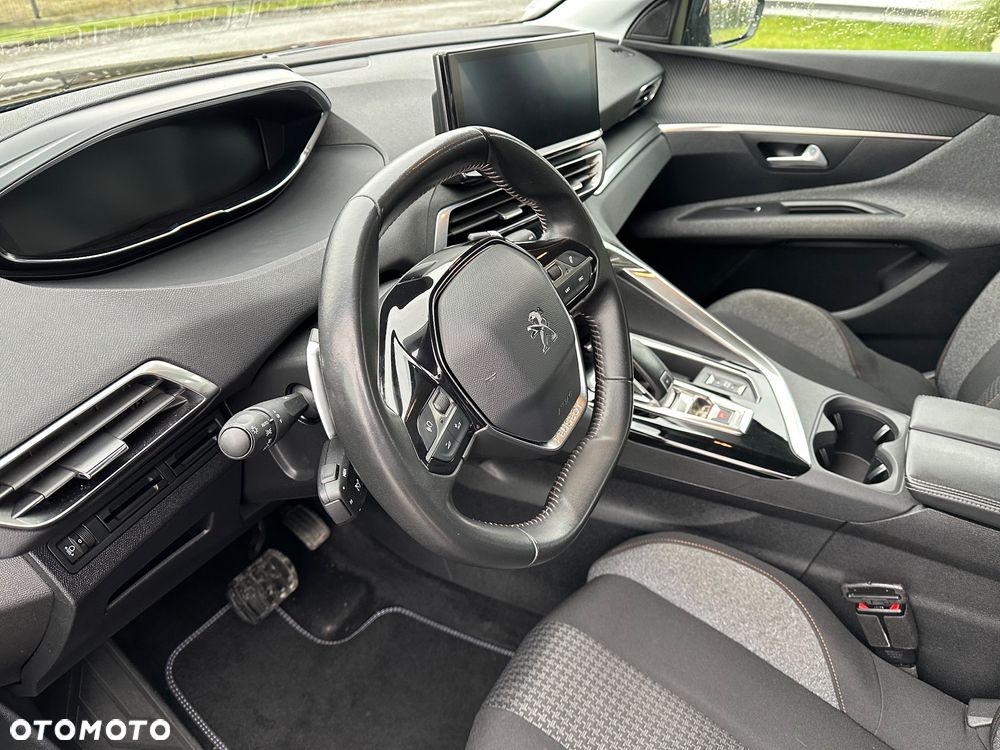 Peugeot 3008 1.5 BlueHDi Active Pack S&S EAT8 - 17