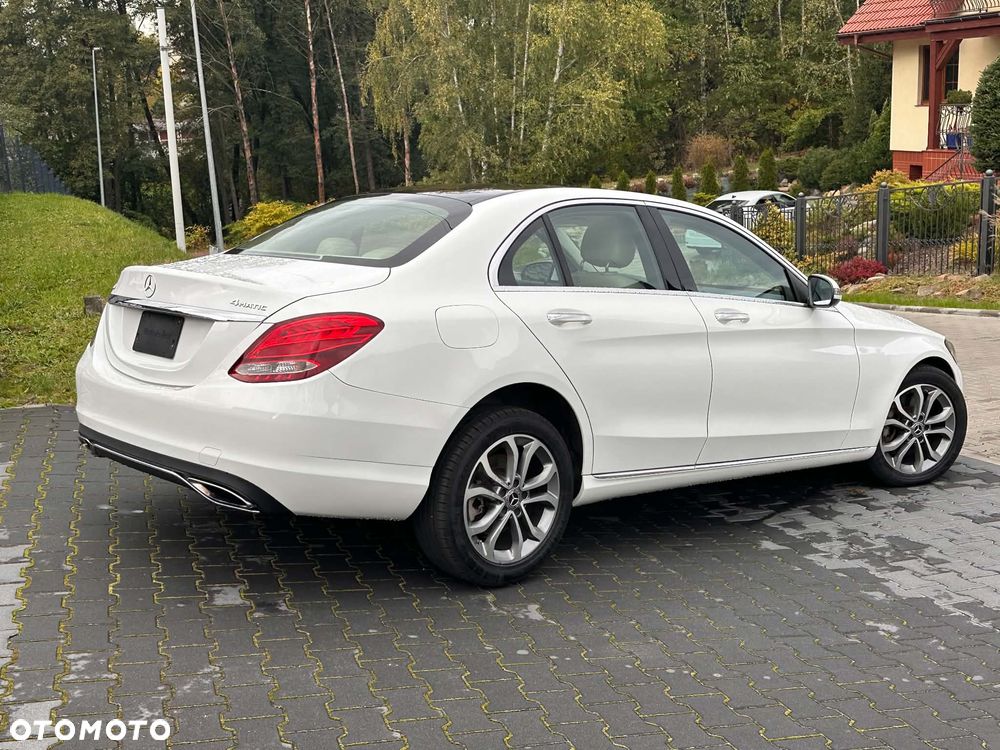 Mercedes-Benz Klasa C 300 9G-TRONIC Edition - 5