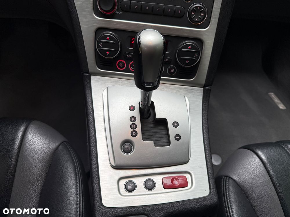 Alfa Romeo Spider 3.2JTSQ4 Q-Exclusive - 23